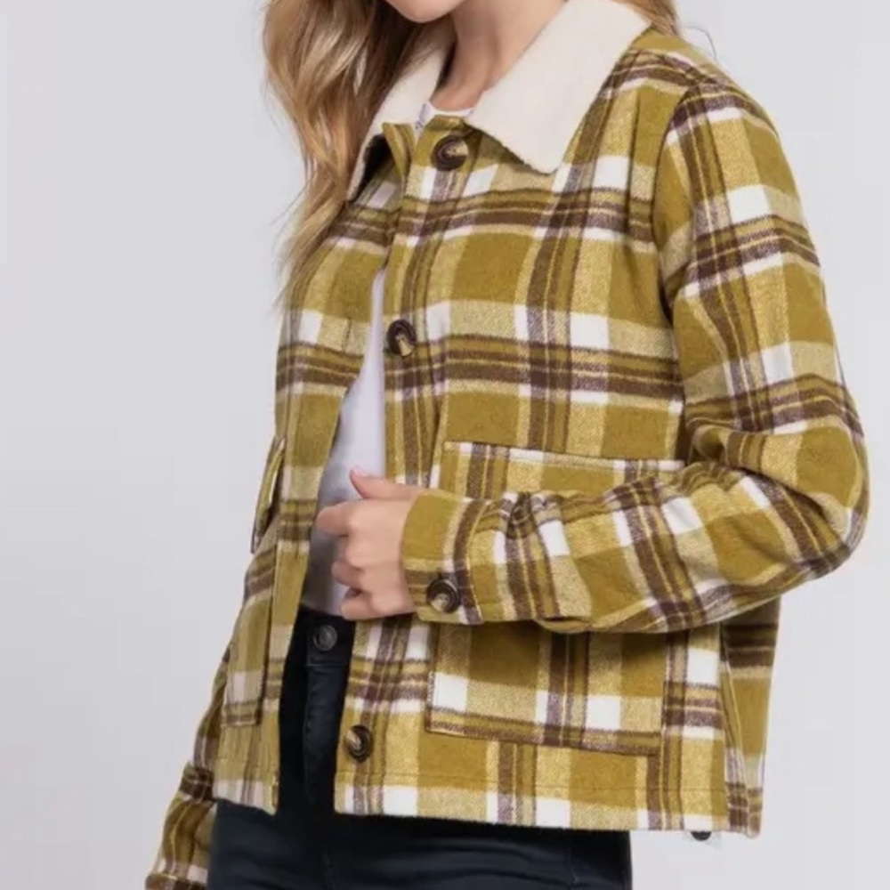 01 Fabulous Long Slv Faux Fur Collar Plaid Shacket